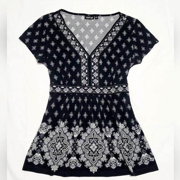 APT. 9 Women's Size S Blouse Top Geometric Print V-neck Flared Shirt - Picture 5 of 7